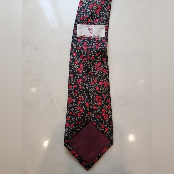 Fbiti by Micahel Luisi Red and Black Floral Tie - Picture 5 of 6